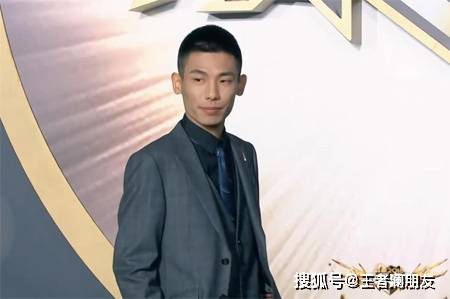 千万奔驰宴 | DNF主播旭旭宝宝的"撒币觉醒技"与中年玩家的情怀
